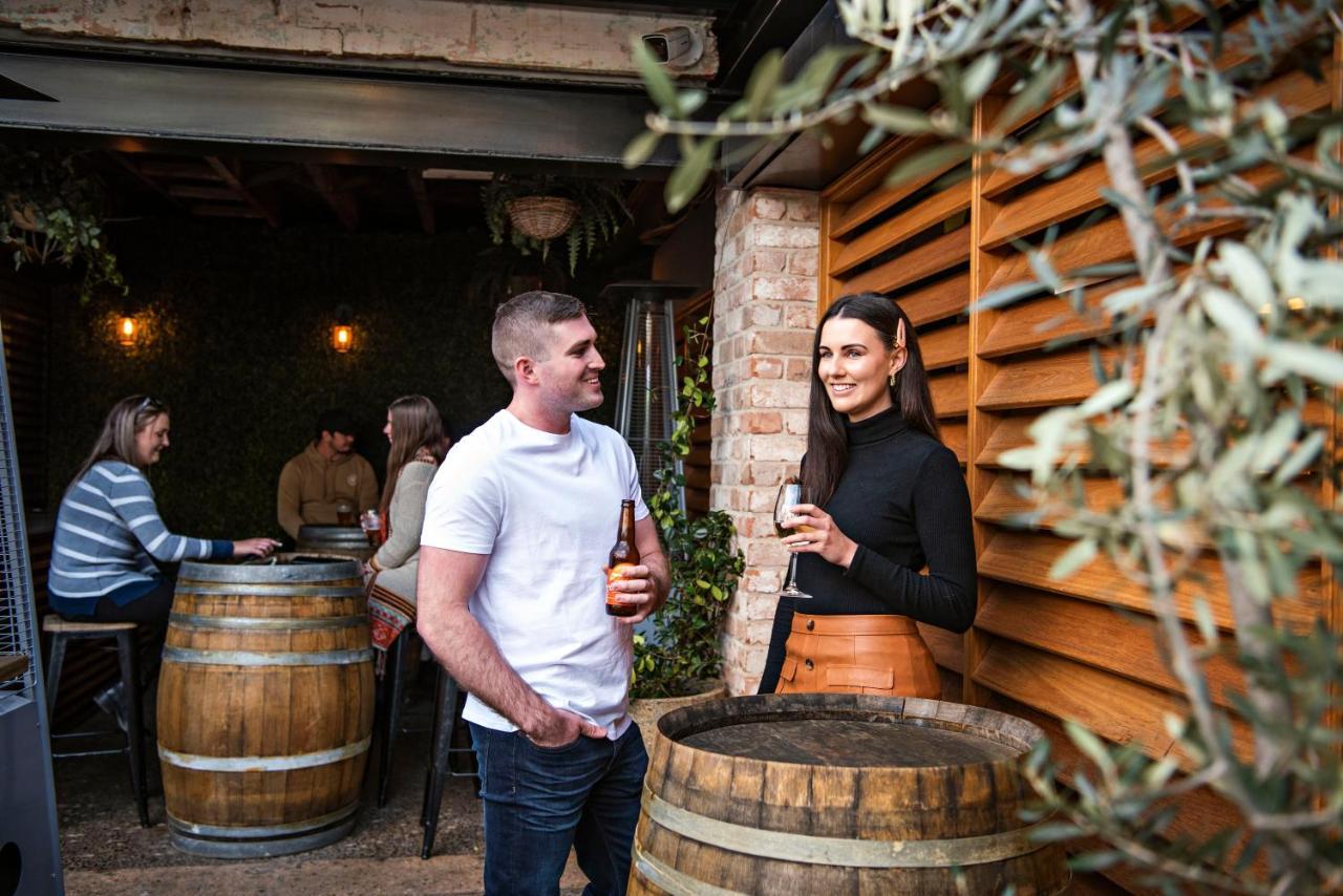 The Woolpack Hotel Mudgee Extérieur photo